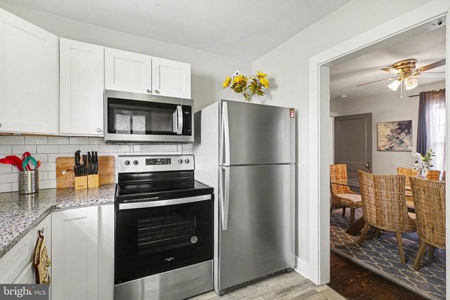 348 E DERRY RD, Hershey, PA 17033