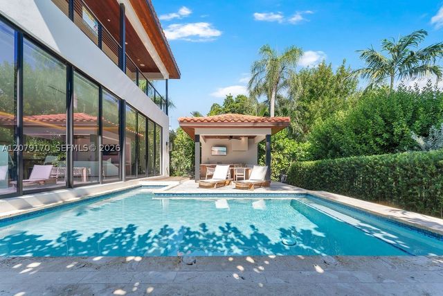 5831 Alton Rd, Miami Beach, FL 33140