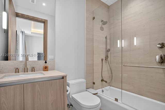 5831 Alton Rd, Miami Beach, FL 33140