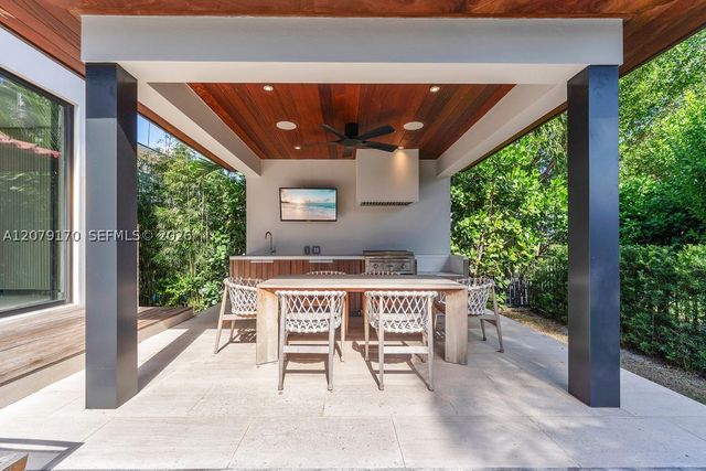 5831 Alton Rd, Miami Beach, FL 33140