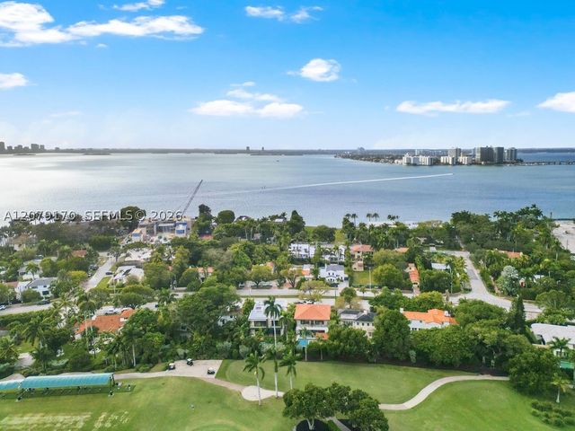 5831 Alton Rd, Miami Beach, FL 33140