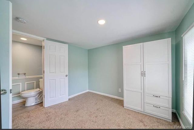 4868 Parker St Street, Detroit, MI 48214