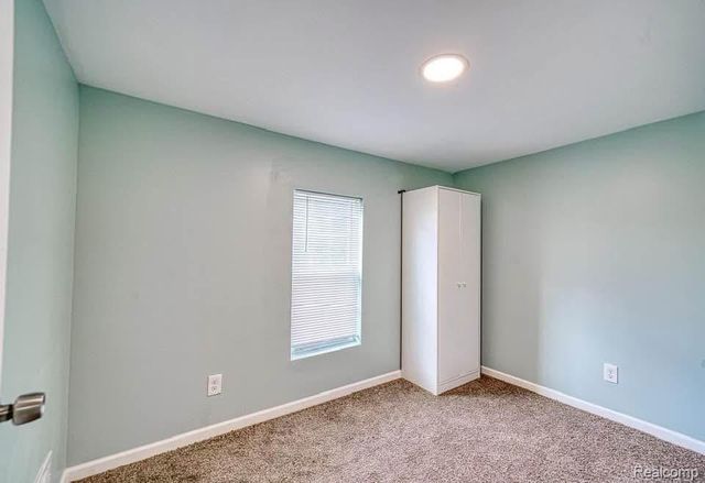 4868 Parker St Street, Detroit, MI 48214