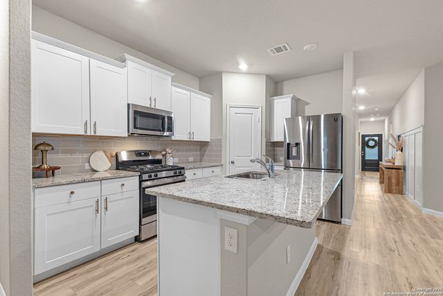 31654 Far Away, Bulverde, TX 78163