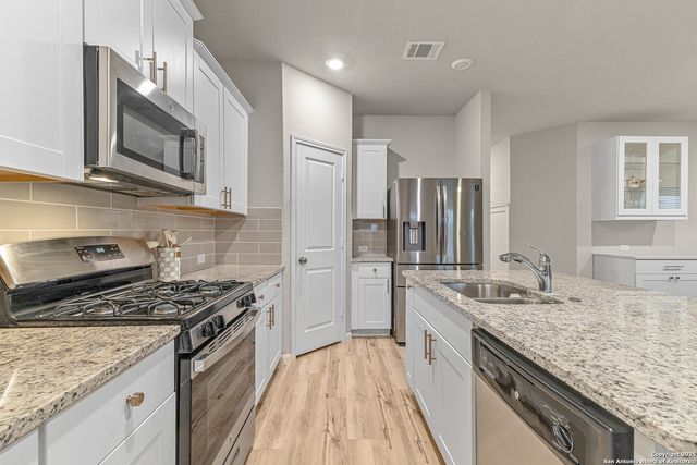 31654 Far Away, Bulverde, TX 78163