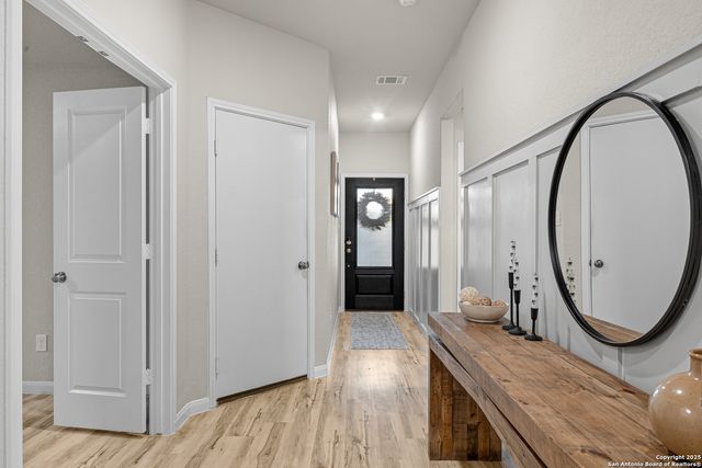 31654 Far Away, Bulverde, TX 78163