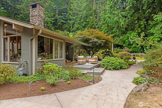 11130 S Deer Drive, Woodway, WA 98020