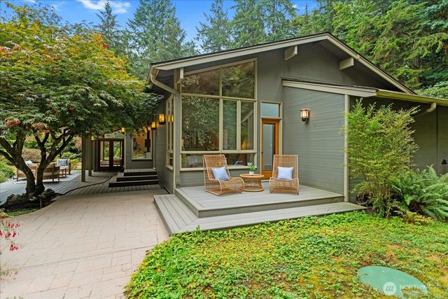 11130 S Deer Drive, Woodway, WA 98020