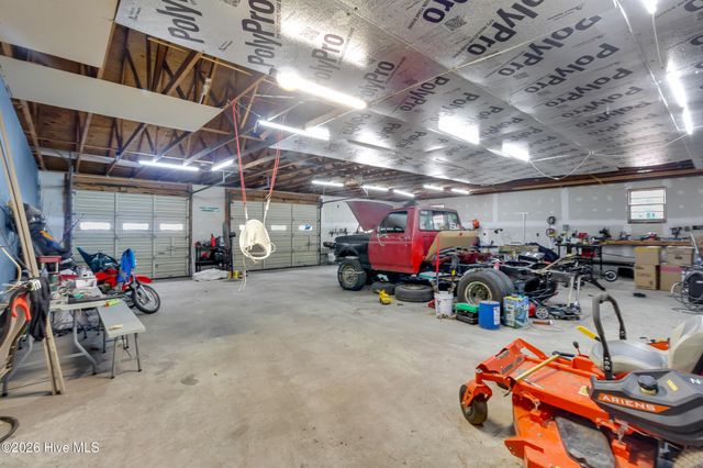 614 W Thurman Road, New Bern, NC 28562