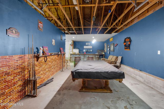 614 W Thurman Road, New Bern, NC 28562