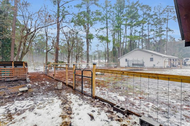 614 W Thurman Road, New Bern, NC 28562