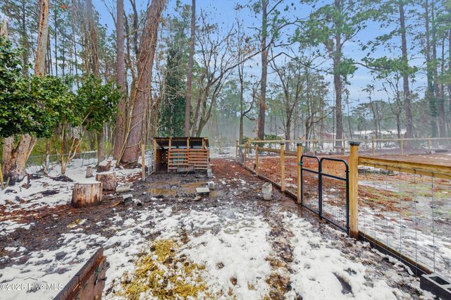 614 W Thurman Road, New Bern, NC 28562