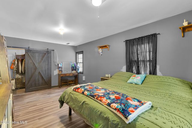 614 W Thurman Road, New Bern, NC 28562