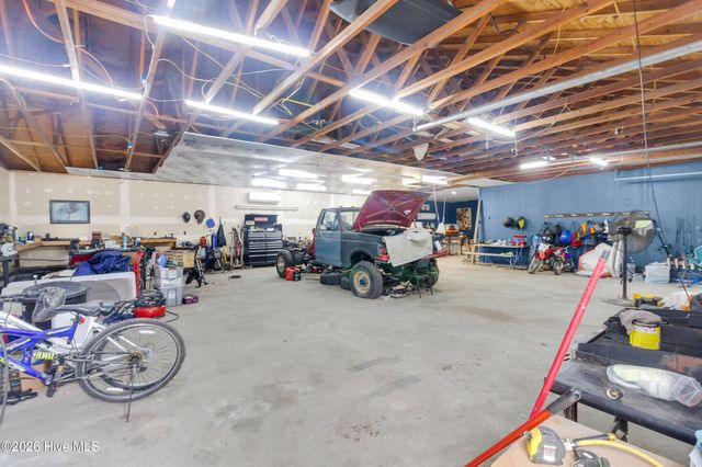 614 W Thurman Road, New Bern, NC 28562