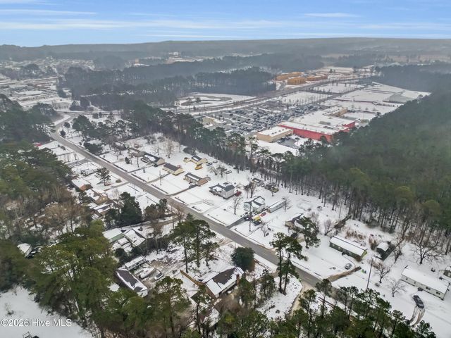 614 W Thurman Road, New Bern, NC 28562