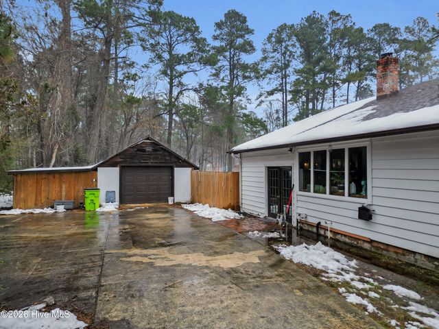 614 W Thurman Road, New Bern, NC 28562