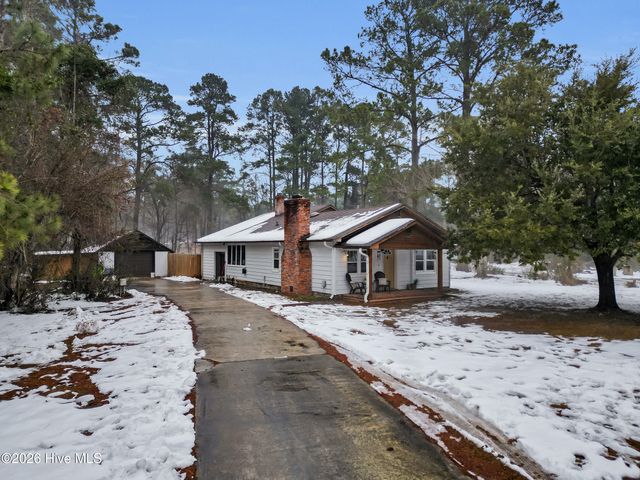614 W Thurman Road, New Bern, NC 28562