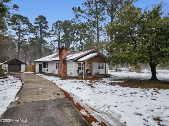 614 W Thurman Road, New Bern, NC 28562