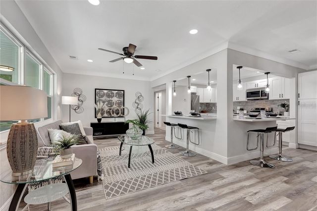 6660 17TH LANE N, St Petersburg, FL 33702