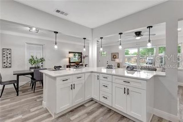 6660 17TH LANE N, St Petersburg, FL 33702