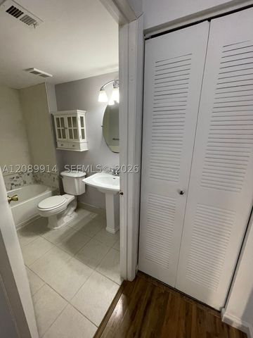 9999 Summerbreeze Dr 413, Sunrise, FL 33322