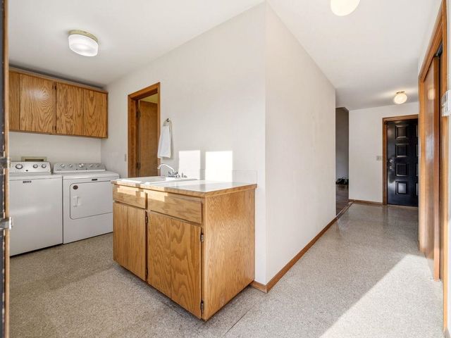 15005 W Silver Lake Rd, Medical Lake, WA 99022