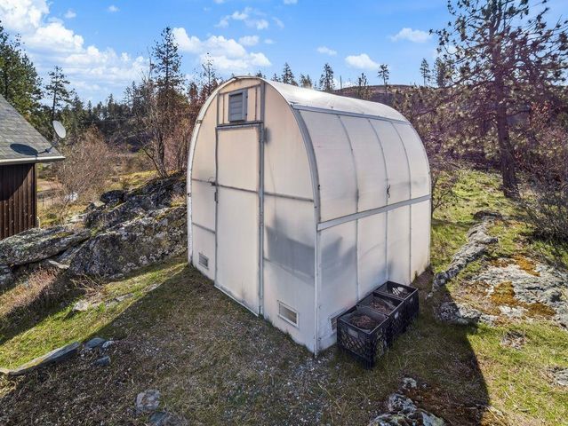 15005 W Silver Lake Rd, Medical Lake, WA 99022