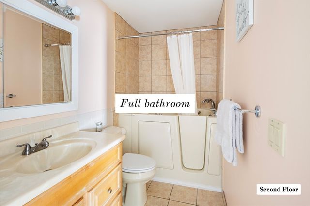 580 Bennington St 580, Boston, MA 02128