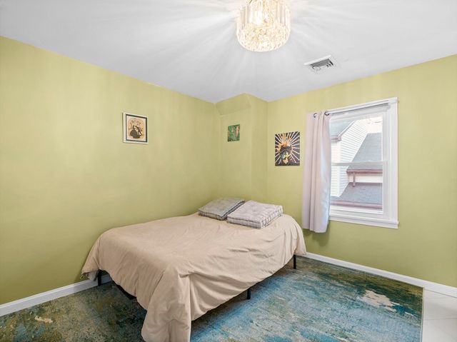 580 Bennington St 580, Boston, MA 02128