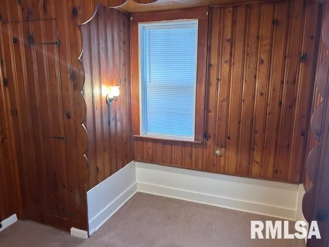 528 ROSEHILL Avenue, Springfield, IL 62704