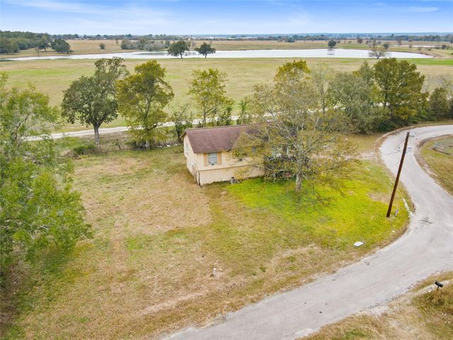 7 & 9 Julie Beth Street, Huntsville, TX 77320