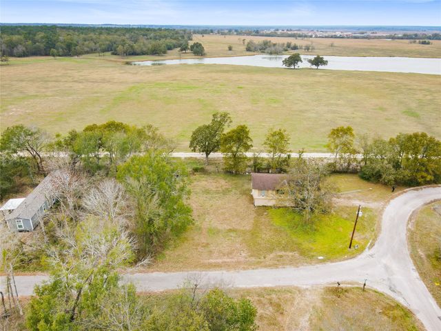 7 & 9 Julie Beth Street, Huntsville, TX 77320