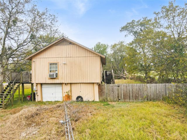 7 & 9 Julie Beth Street, Huntsville, TX 77320