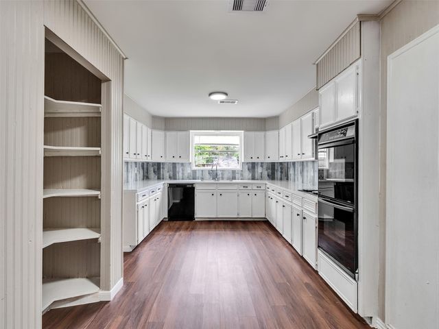 9605 Belfast Road, La Porte, TX 77571