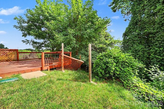 4937 Broad Leaf Court, Dallas, NC 28034