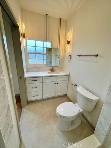 1241 W 22nd Street, Los Angeles, CA 90007