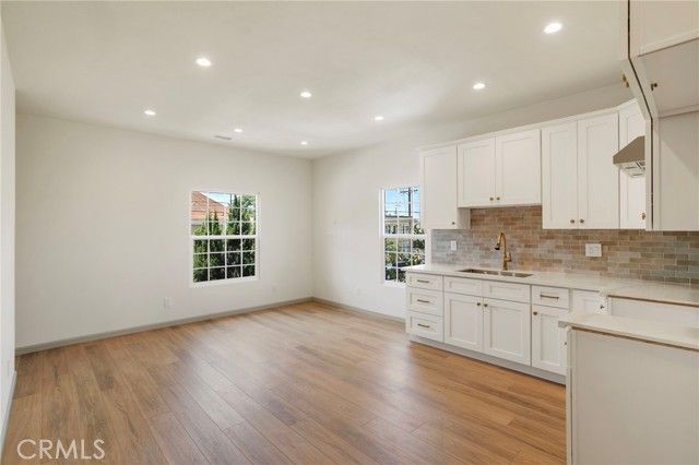 1241 W 22nd Street, Los Angeles, CA 90007