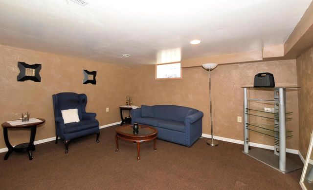 4040 N 11th STREET, Milwaukee, WI 53209