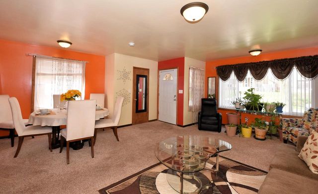 4040 N 11th STREET, Milwaukee, WI 53209