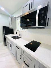 10370 SW 174th Ter 2, Miami, FL 33157