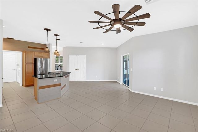 7894 Sandel Wood CIR W, Fort Myers, FL 33908