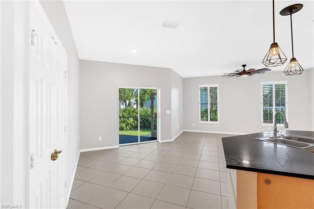 7894 Sandel Wood CIR W, Fort Myers, FL 33908