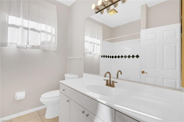 7894 Sandel Wood CIR W, Fort Myers, FL 33908