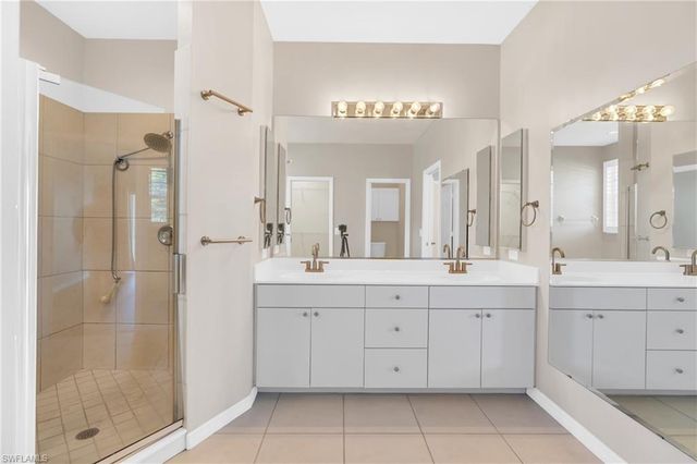 7894 Sandel Wood CIR W, Fort Myers, FL 33908