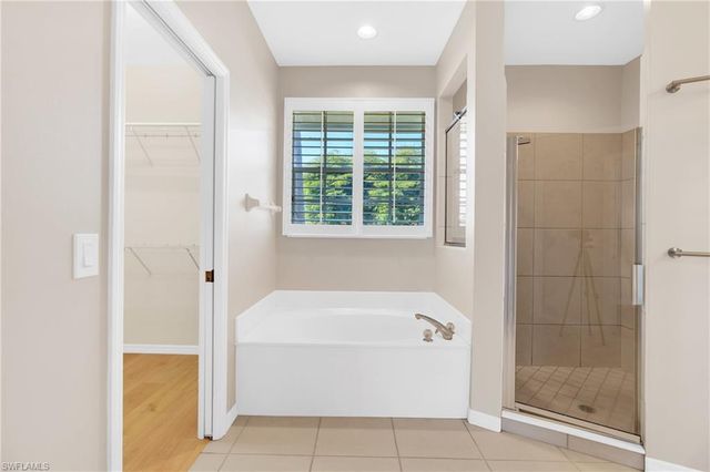 7894 Sandel Wood CIR W, Fort Myers, FL 33908