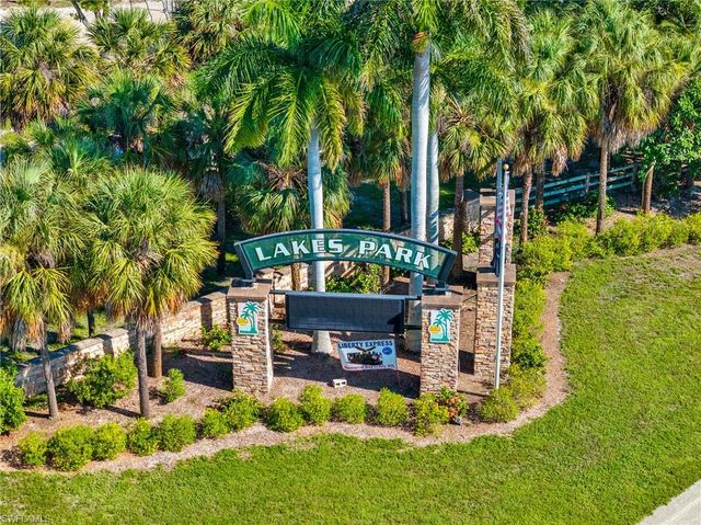 7894 Sandel Wood CIR W, Fort Myers, FL 33908