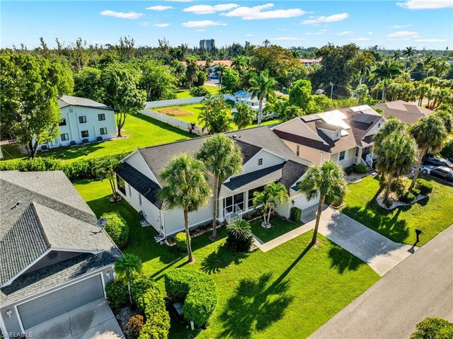 7894 Sandel Wood CIR W, Fort Myers, FL 33908