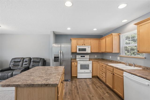 5509 Jordan Court, Johnston, IA 50131