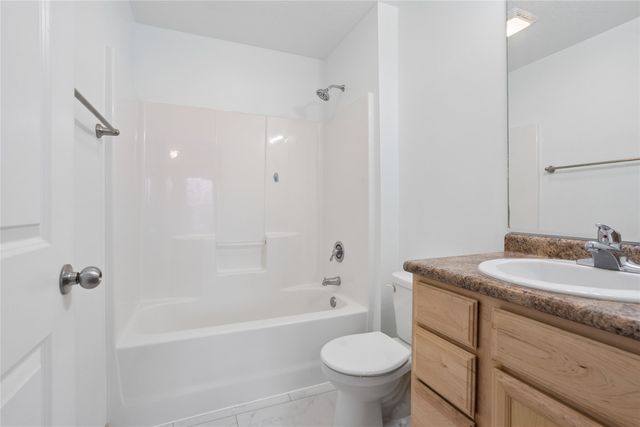 5509 Jordan Court, Johnston, IA 50131