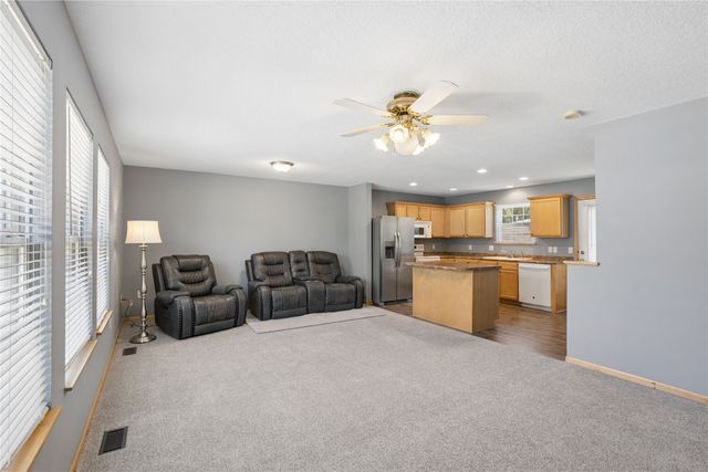 5509 Jordan Court, Johnston, IA 50131